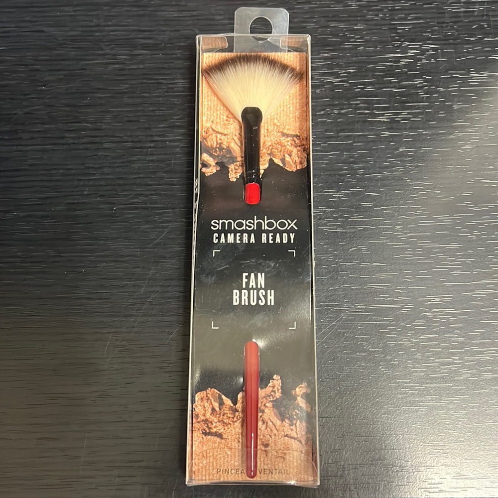 Smashbox highlight fan brush